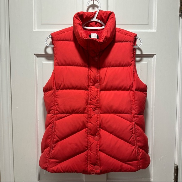 J. Crew Puffer Fleece Lined Coral Vest Size M - Picture 1 of 6